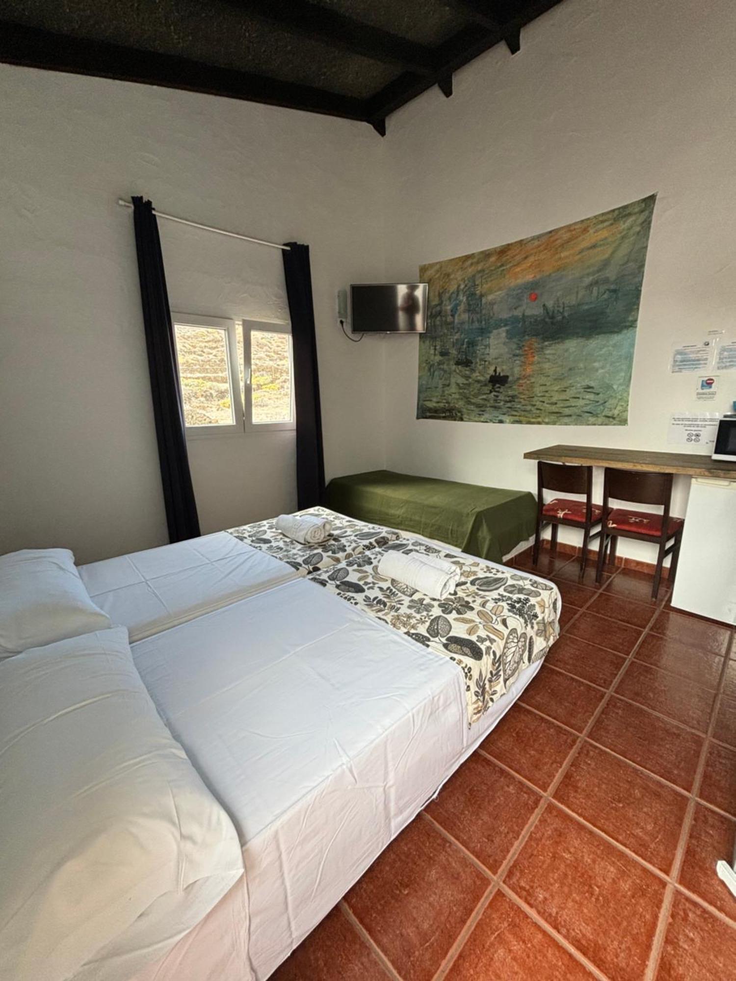 Apartamentos Y Habitaciones Villa Marina La Caleta  Eksteriør billede