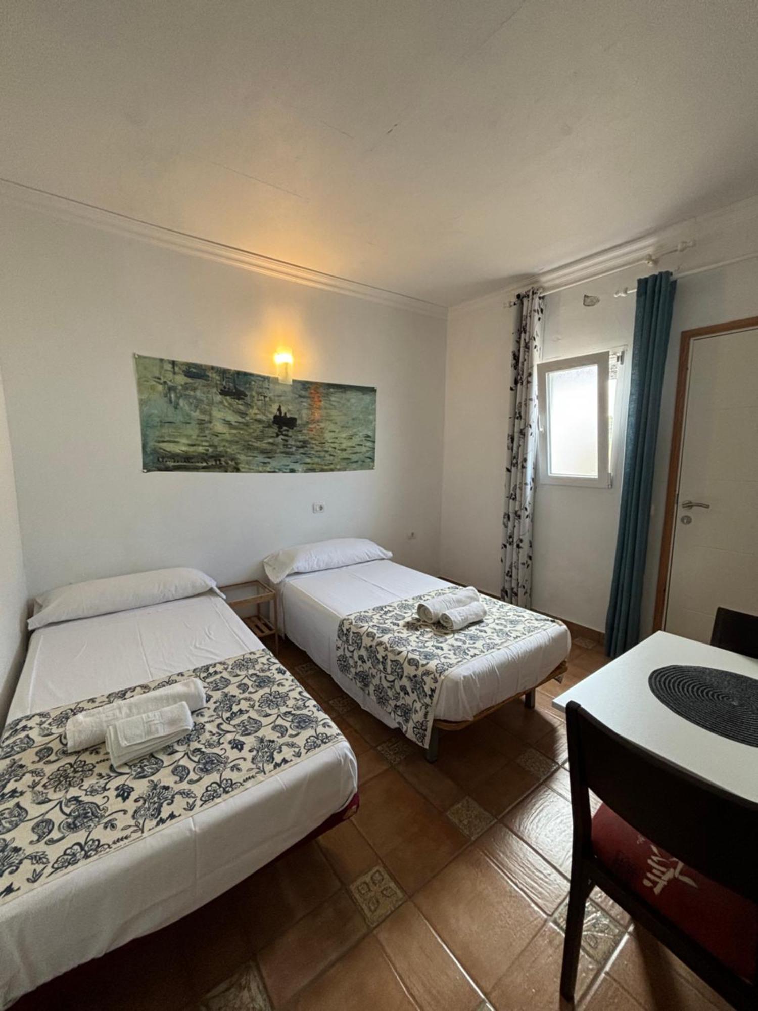 Apartamentos Y Habitaciones Villa Marina La Caleta  Eksteriør billede
