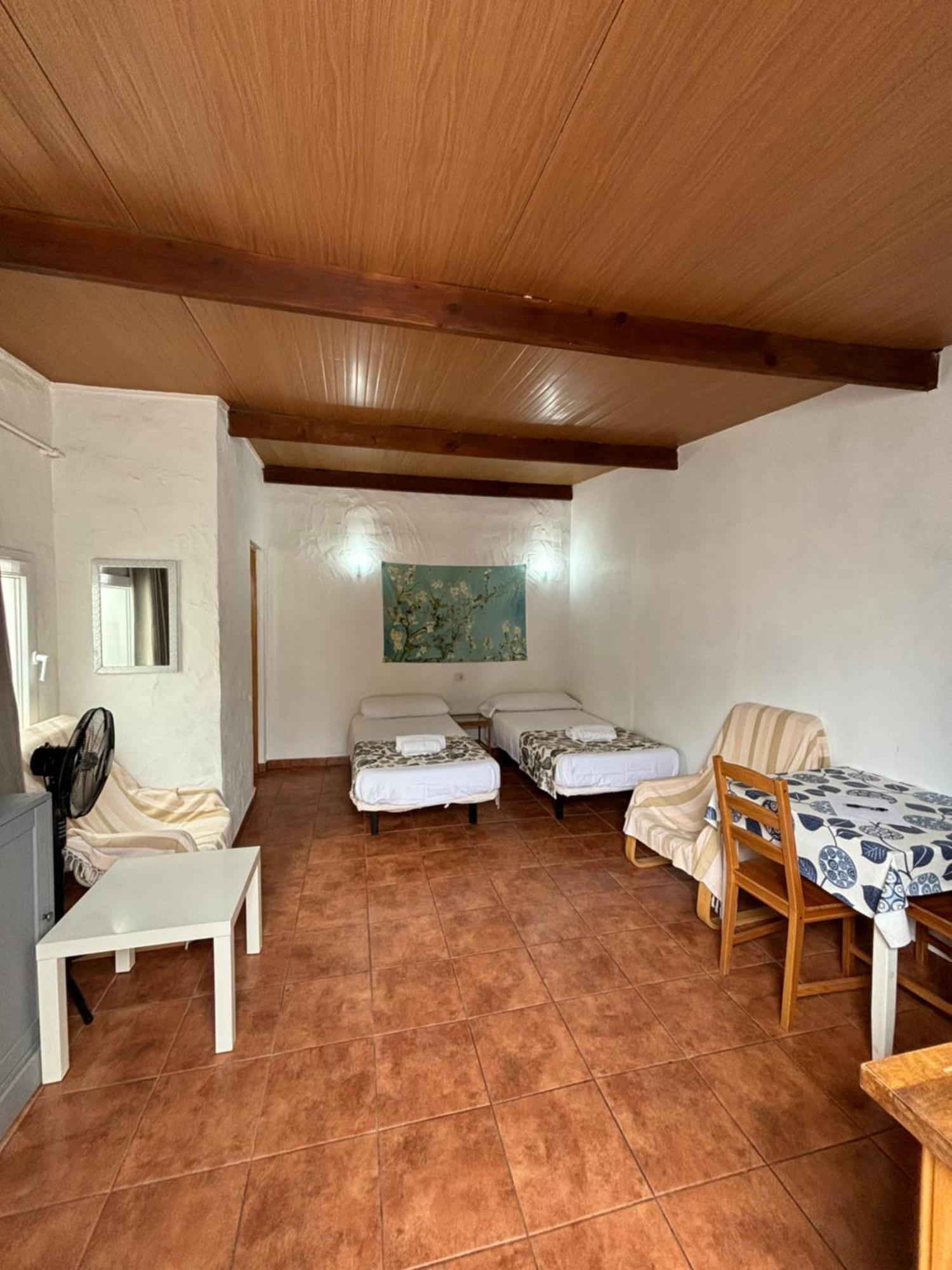 Apartamentos Y Habitaciones Villa Marina La Caleta  Eksteriør billede