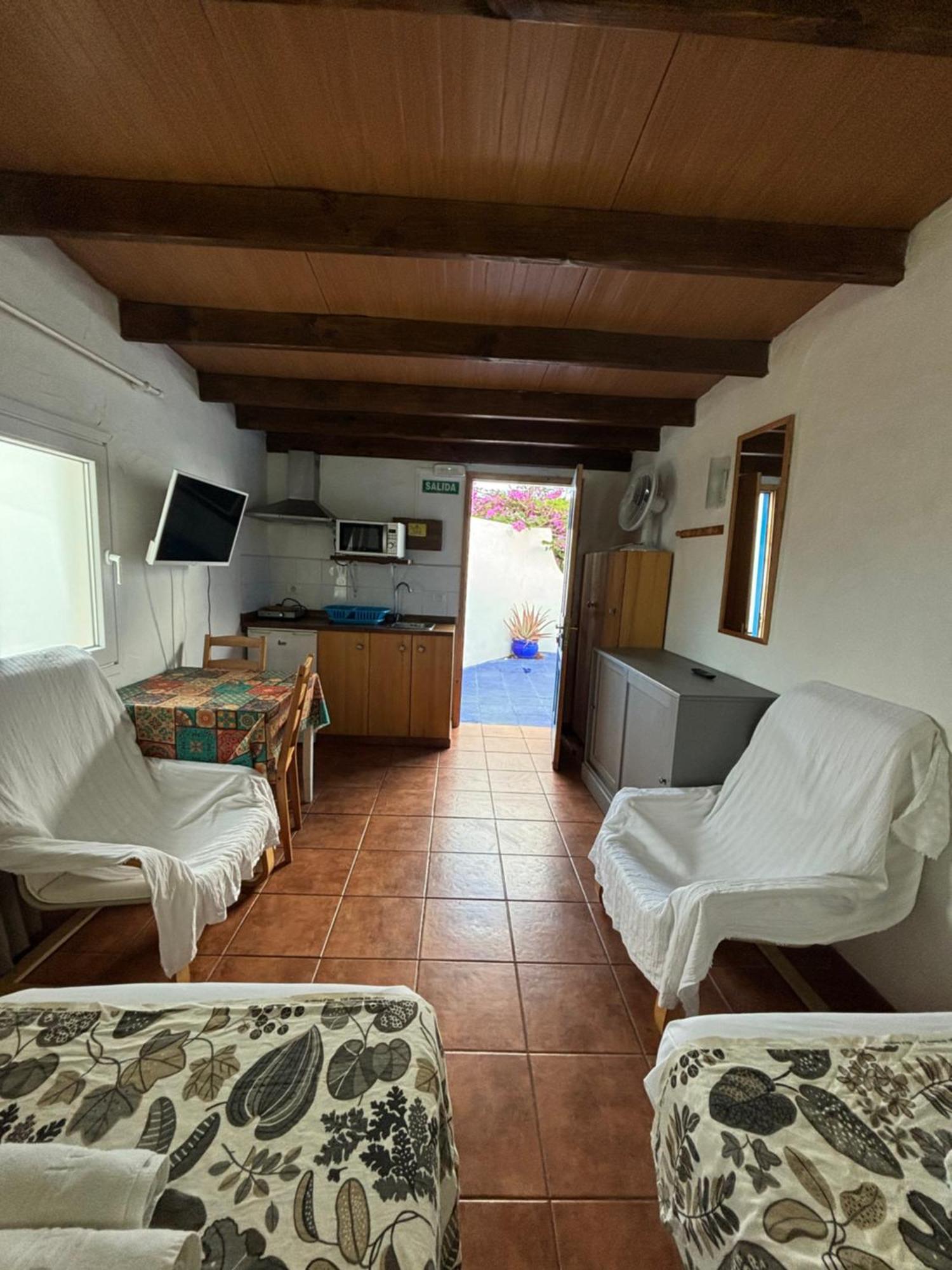 Apartamentos Y Habitaciones Villa Marina La Caleta  Eksteriør billede