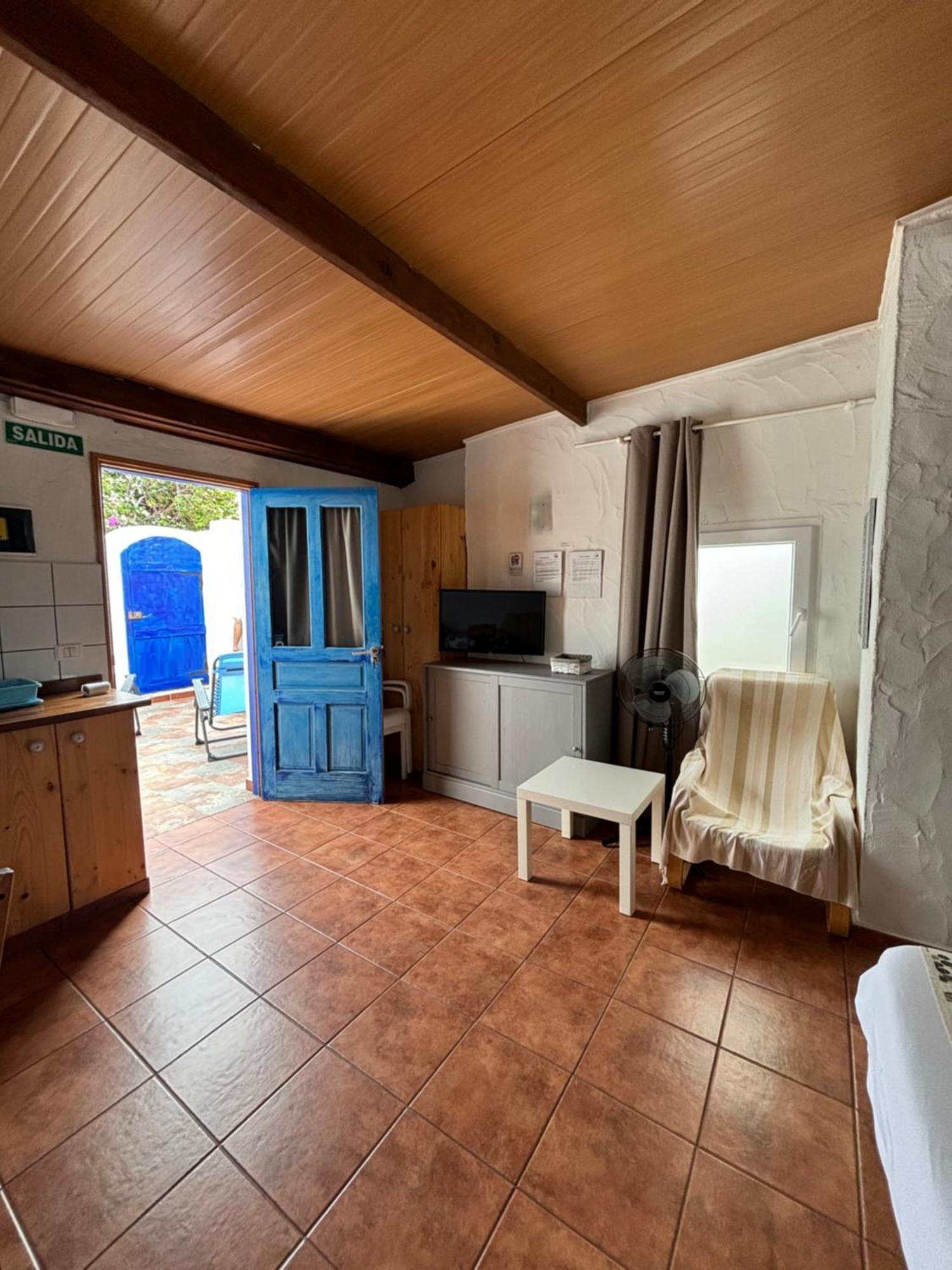 Apartamentos Y Habitaciones Villa Marina La Caleta  Eksteriør billede
