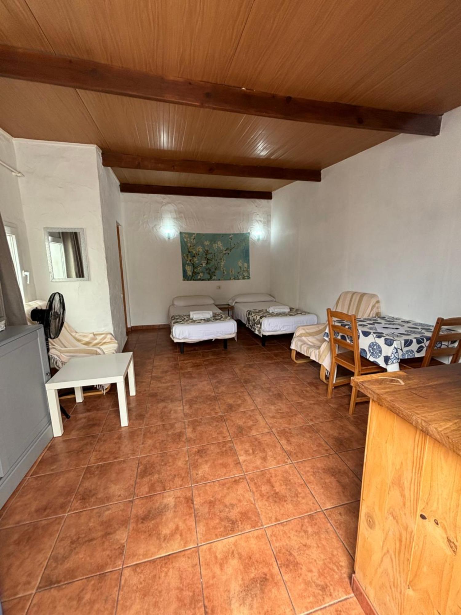 Apartamentos Y Habitaciones Villa Marina La Caleta  Eksteriør billede