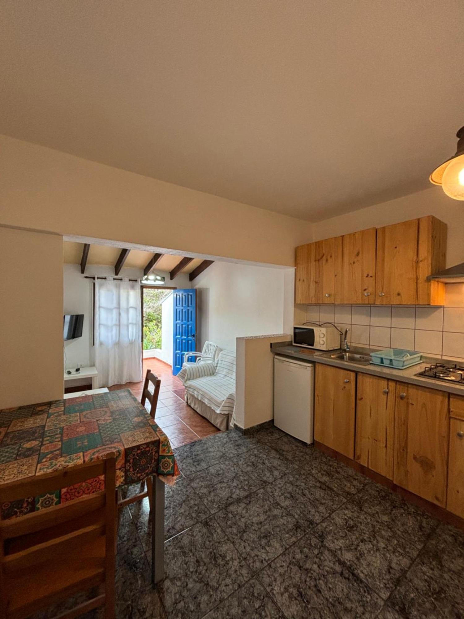 Apartamentos Y Habitaciones Villa Marina La Caleta  Eksteriør billede
