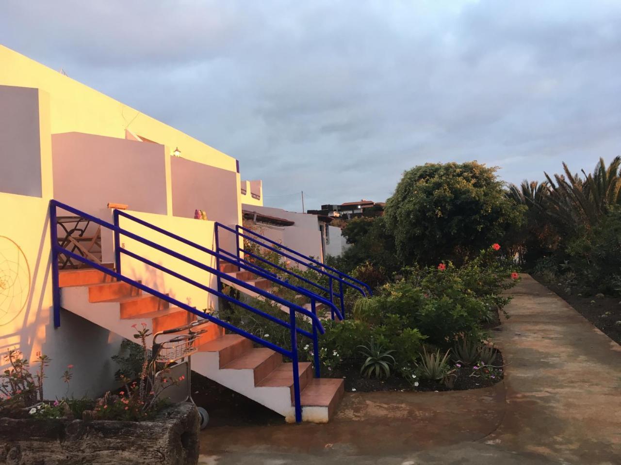 Apartamentos Y Habitaciones Villa Marina La Caleta  Eksteriør billede